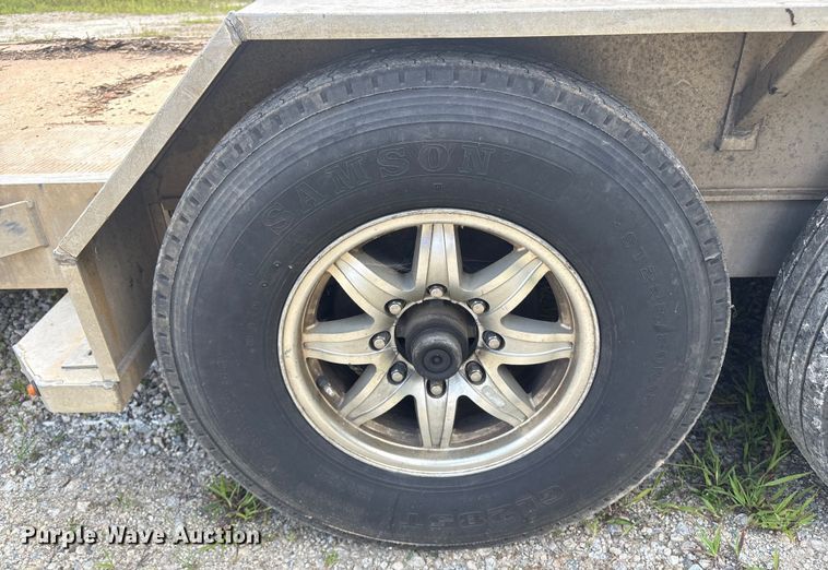 image for item ET8525 2020 Aluma TR-8222-14K equipment trailer