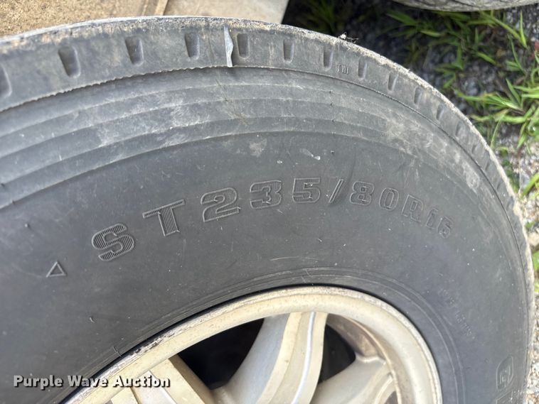 image for item ET8525 2020 Aluma TR-8222-14K equipment trailer