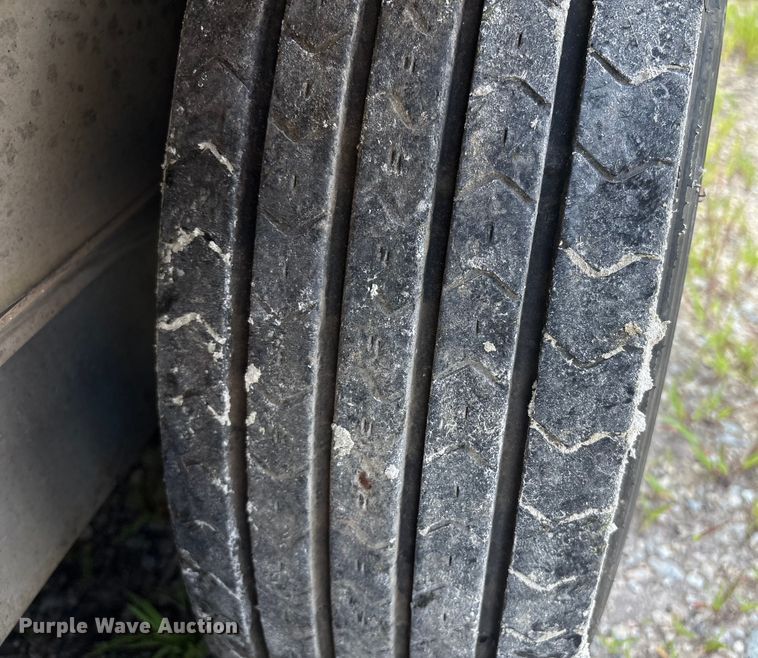 image for item ET8525 2020 Aluma TR-8222-14K equipment trailer