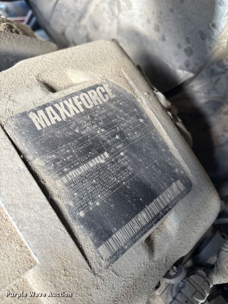 image for item ET8528 2013 International 4300 box truck