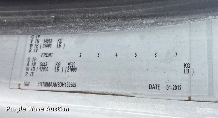 image for item ET8528 2013 International 4300 box truck