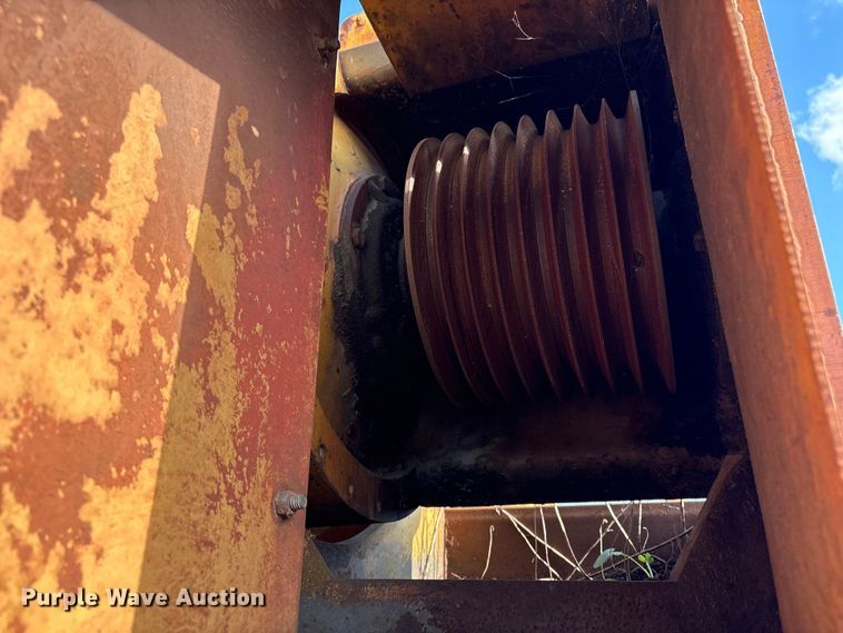 image for item ET8530 Bandit Beast 3680 horizontal grinder