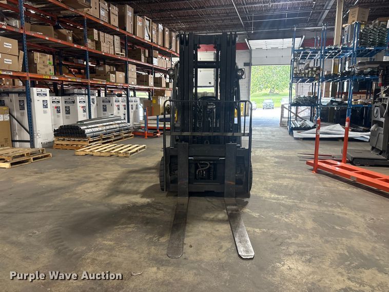 image for item ET8532 2014 Toyota 8FGC55U forklift