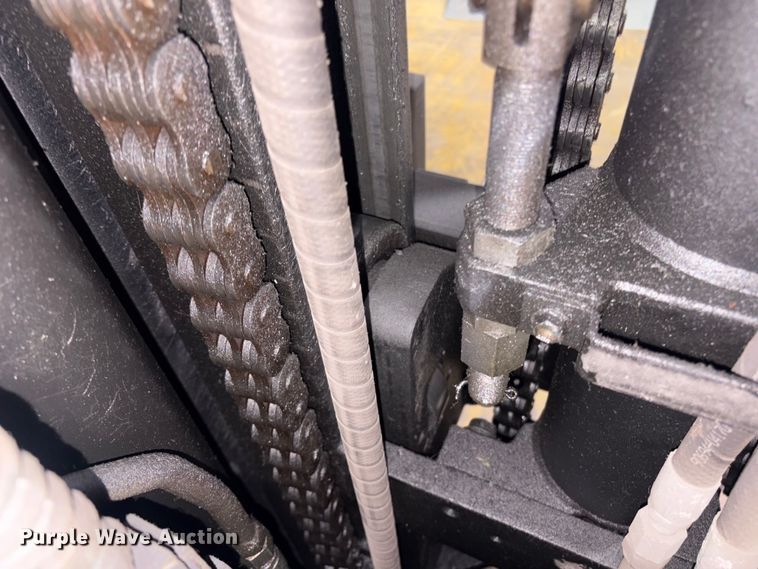 image for item ET8532 2014 Toyota 8FGC55U forklift