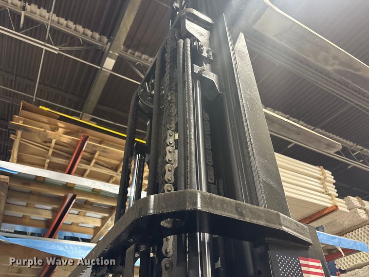 image for item ET8532 2014 Toyota 8FGC55U forklift