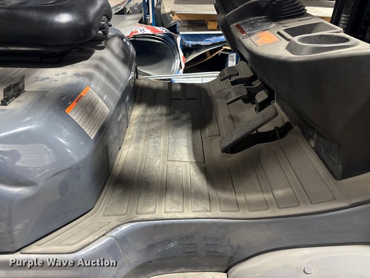 image for item ET8532 2014 Toyota 8FGC55U forklift