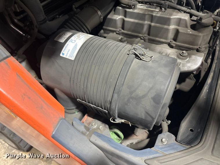 image for item ET8532 2014 Toyota 8FGC55U forklift