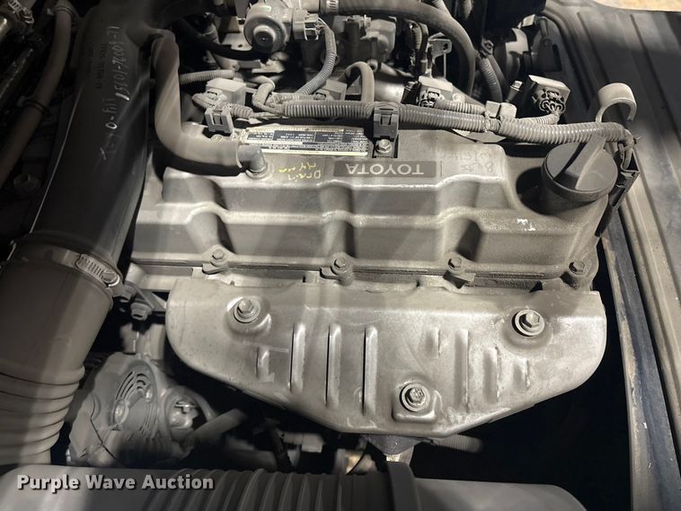 image for item ET8532 2014 Toyota 8FGC55U forklift