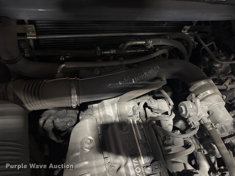 image for item ET8532 2014 Toyota 8FGC55U forklift