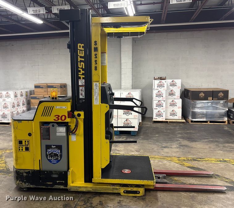 image for item ET8533 2018 Hyster R30XM3 order picker