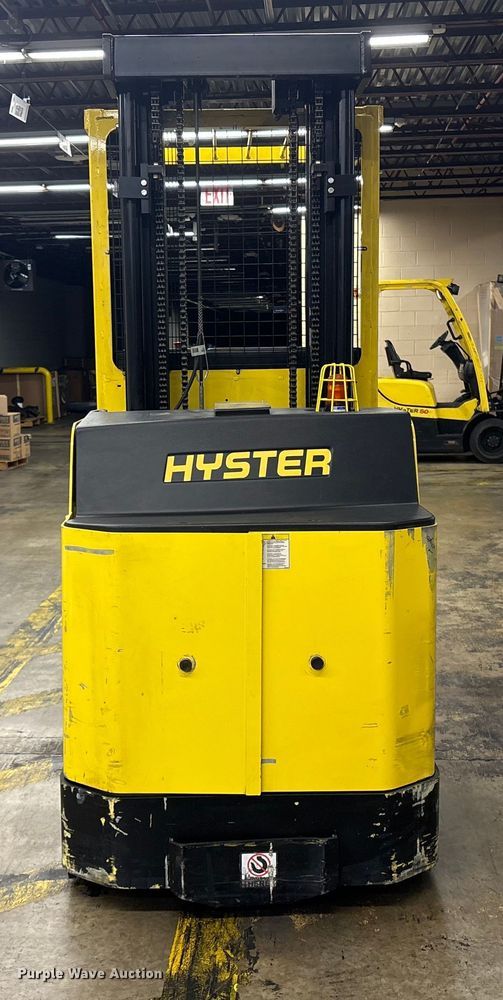 image for item ET8533 2018 Hyster R30XM3 order picker
