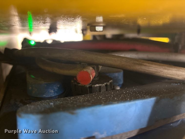 image for item ET8533 2018 Hyster R30XM3 order picker