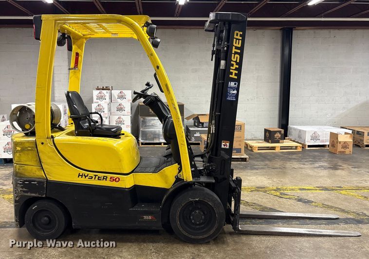image for item ET8534 2016 Hyster S50CT  forklift