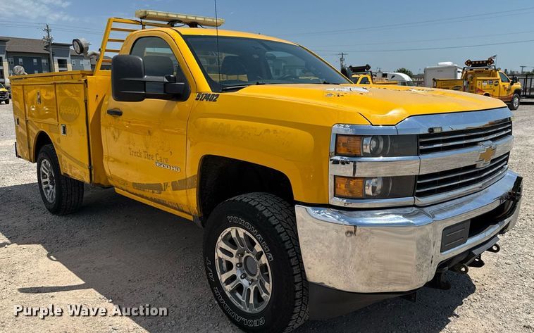 image for item EU2078 2015 Chevrolet Silverado 3500HD utility bed pickup truck