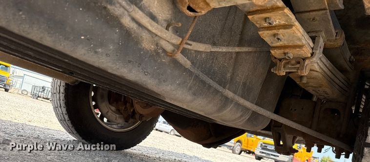 image for item EU2078 2015 Chevrolet Silverado 3500HD utility bed pickup truck