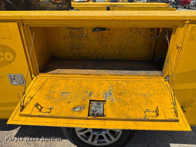 image for item EU2078 2015 Chevrolet Silverado 3500HD utility bed pickup truck