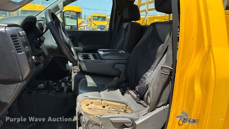 image for item EU2078 2015 Chevrolet Silverado 3500HD utility bed pickup truck