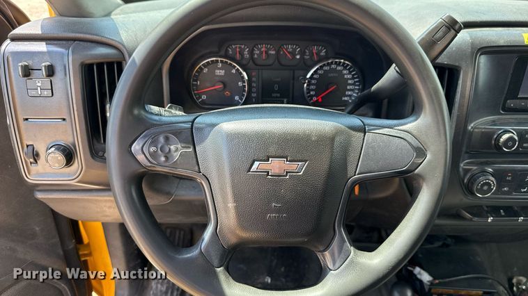 image for item EU2078 2015 Chevrolet Silverado 3500HD utility bed pickup truck