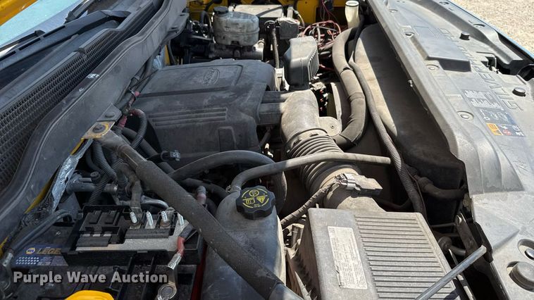 image for item EU2078 2015 Chevrolet Silverado 3500HD utility bed pickup truck