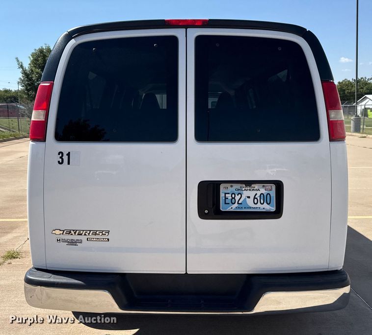 image for item EU2158 2016 Chevrolet Express van