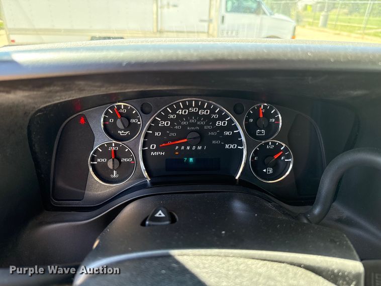 image for item EU2158 2016 Chevrolet Express van