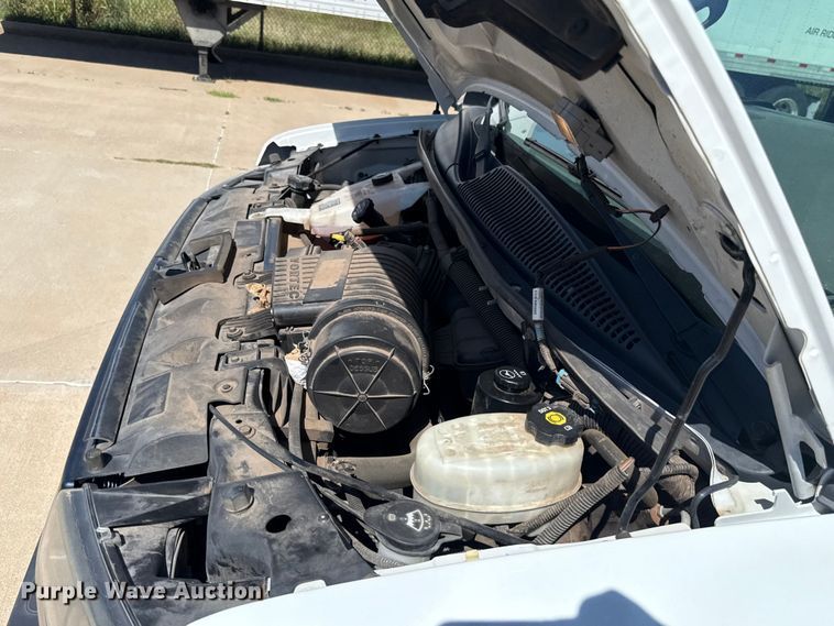 image for item EU2158 2016 Chevrolet Express van