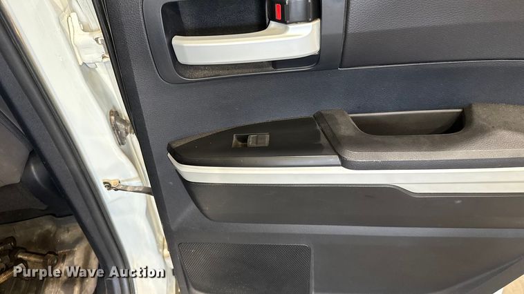 image for item EU2168 2014 Toyota Tundra Double Cab pickup truck