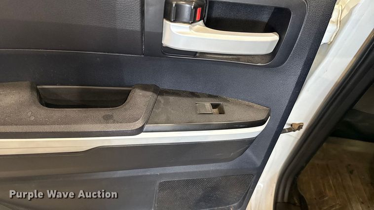 image for item EU2168 2014 Toyota Tundra Double Cab pickup truck