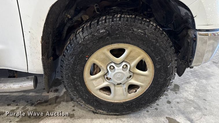 image for item EU2168 2014 Toyota Tundra Double Cab pickup truck