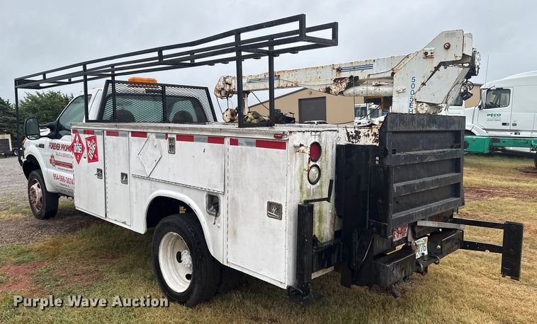 image for item EU2176 2001 Ford F550 utility / service truck