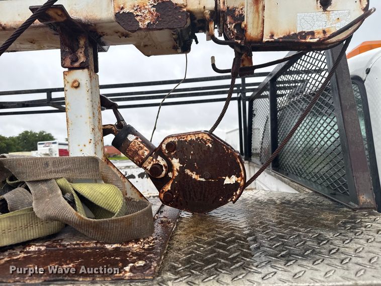 image for item EU2176 2001 Ford F550 utility / service truck