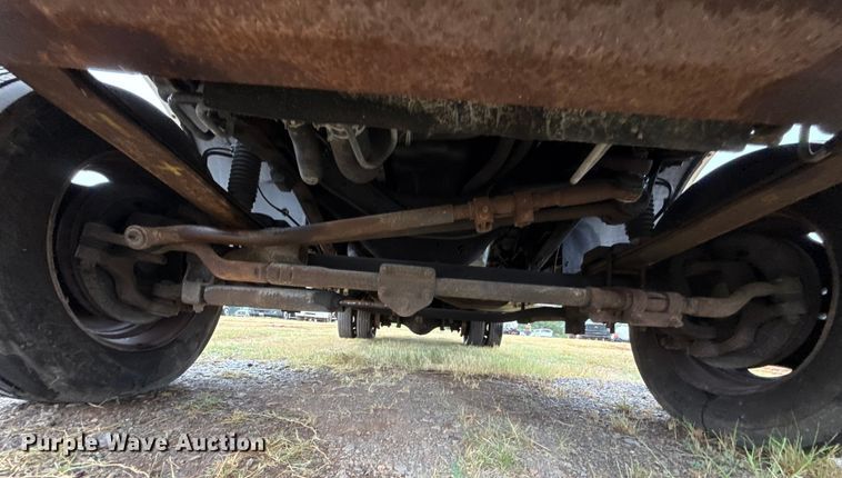 image for item EU2176 2001 Ford F550 utility / service truck