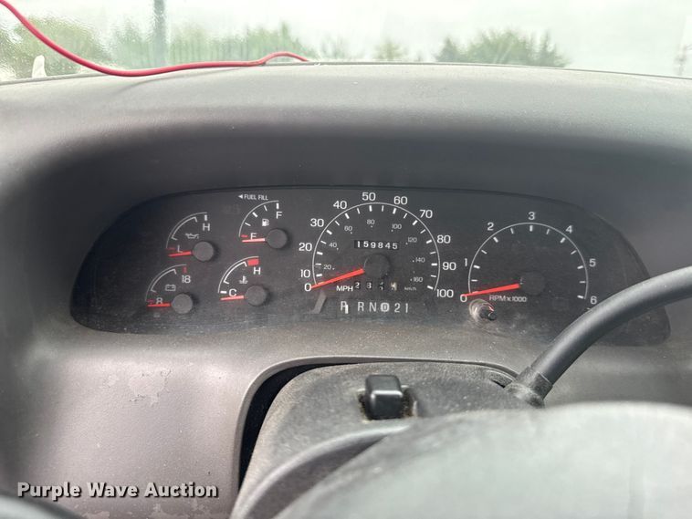 image for item EU2176 2001 Ford F550 utility / service truck