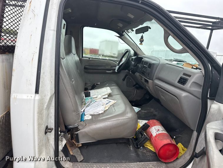 image for item EU2176 2001 Ford F550 utility / service truck