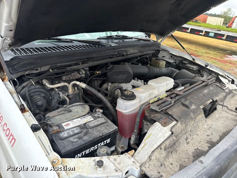 image for item EU2176 2001 Ford F550 utility / service truck