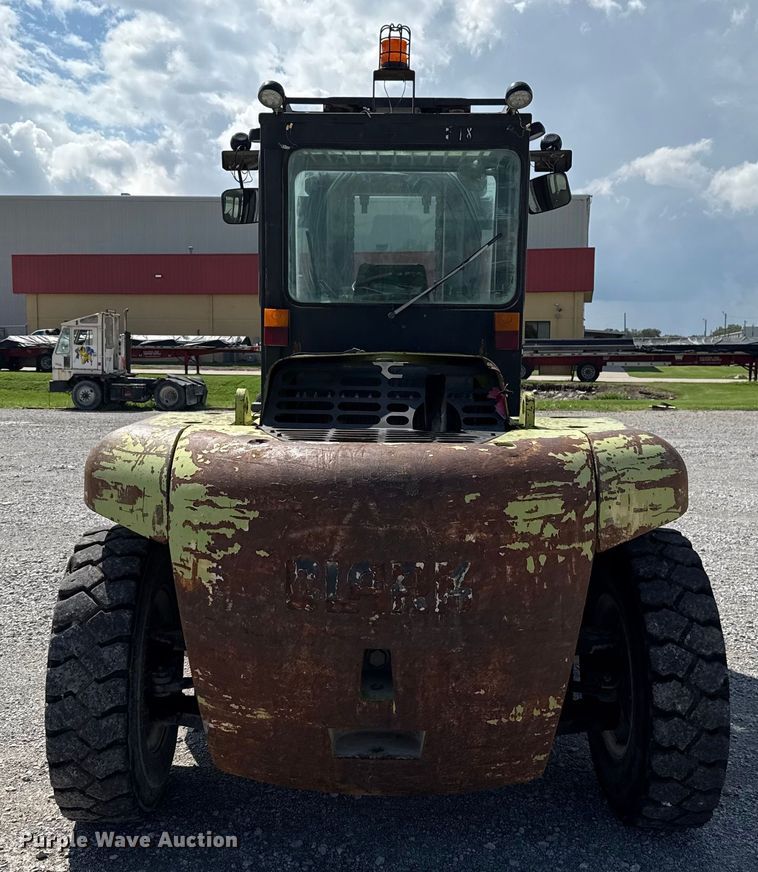 image for item EU2202 2001 Clark CDP120 forklift