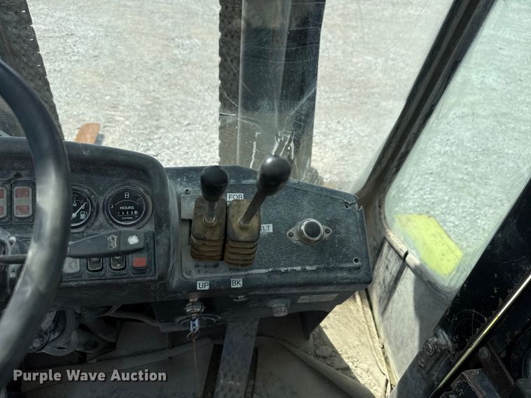 image for item EU2202 2001 Clark CDP120 forklift