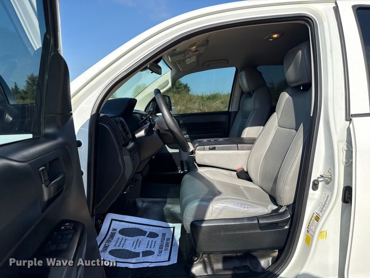 image for item EU2204 2020 Toyota Tundra SR5 Double Cab pickup truck