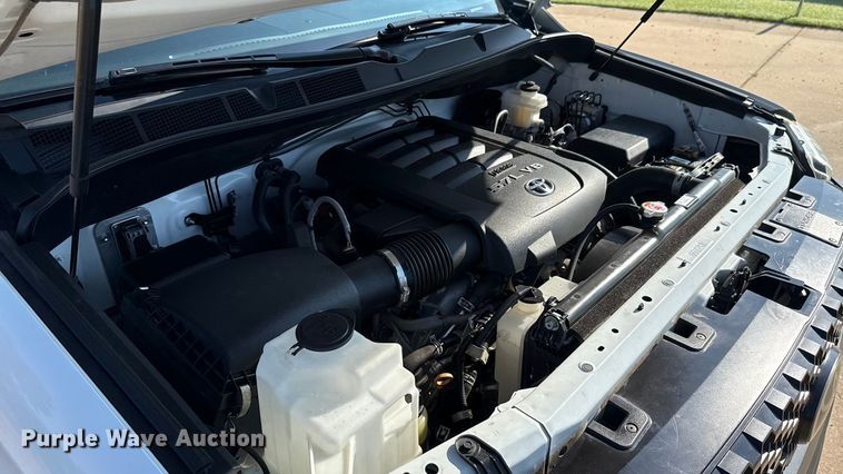 image for item EU2204 2020 Toyota Tundra SR5 Double Cab pickup truck