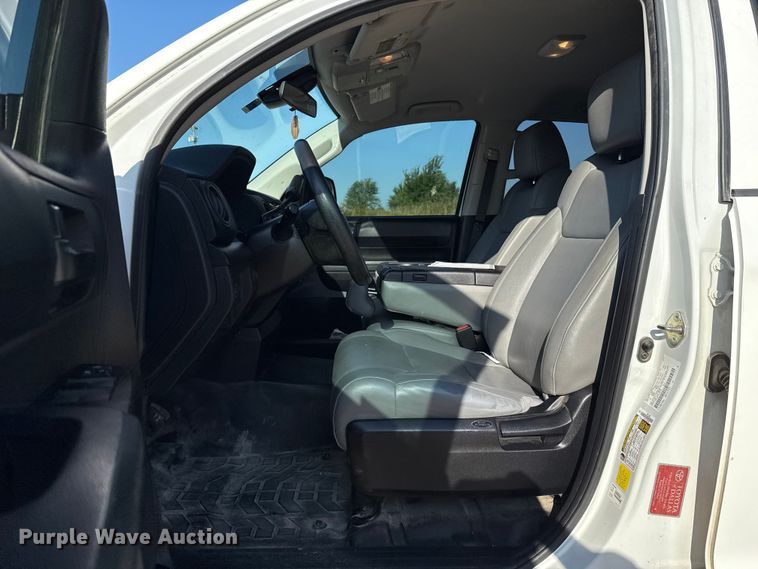 image for item EU2206 2020 Toyota Tundra SR5 Double Cab pickup truck