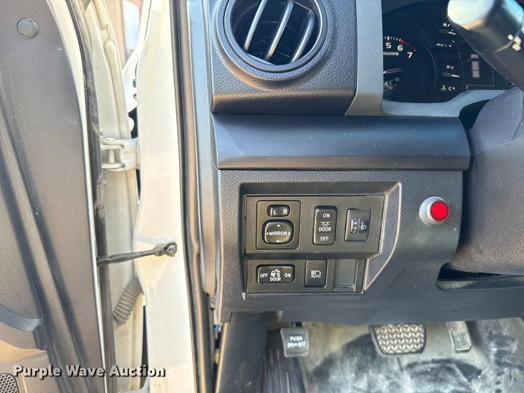 image for item EU2206 2020 Toyota Tundra SR5 Double Cab pickup truck