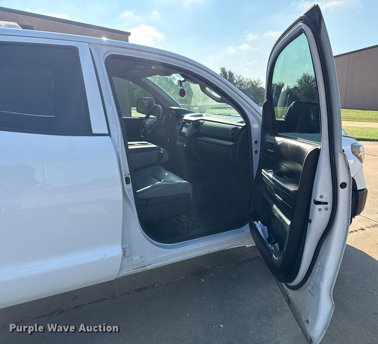 image for item EU2206 2020 Toyota Tundra SR5 Double Cab pickup truck