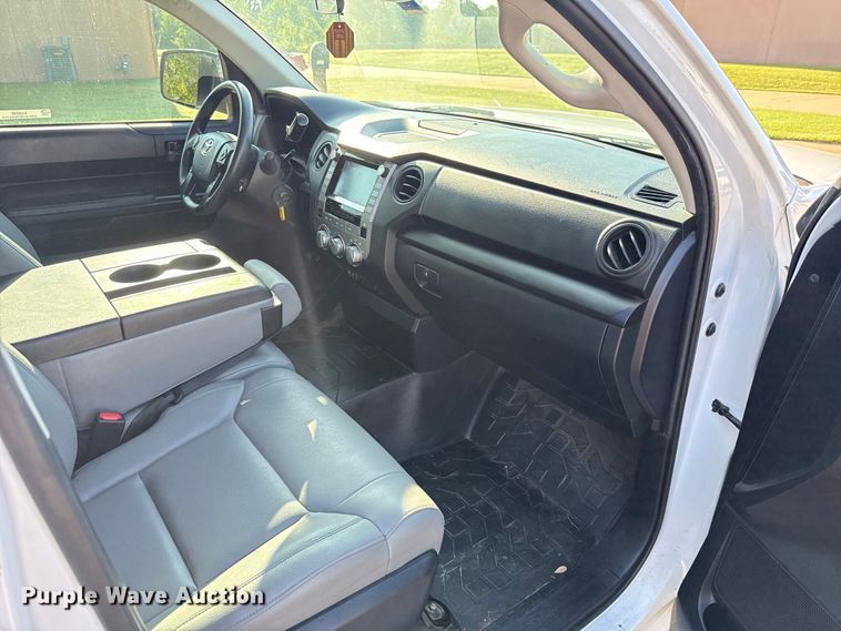 image for item EU2206 2020 Toyota Tundra SR5 Double Cab pickup truck