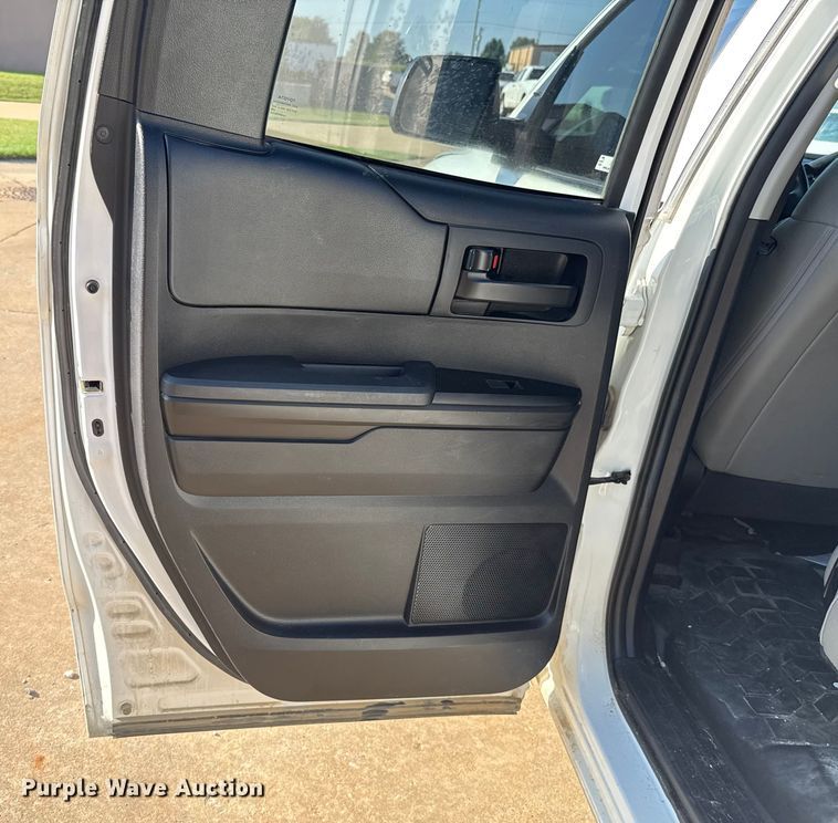 image for item EU2206 2020 Toyota Tundra SR5 Double Cab pickup truck