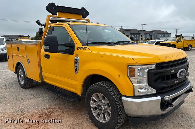 image for item EU2212 2022 Ford F350 Super Duty utility bed pickup truck