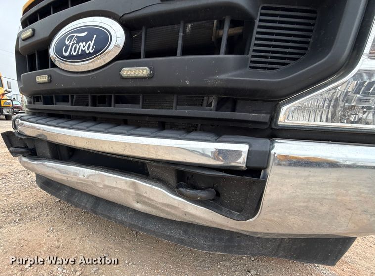 image for item EU2212 2022 Ford F350 Super Duty utility bed pickup truck