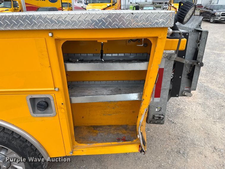 image for item EU2212 2022 Ford F350 Super Duty utility bed pickup truck