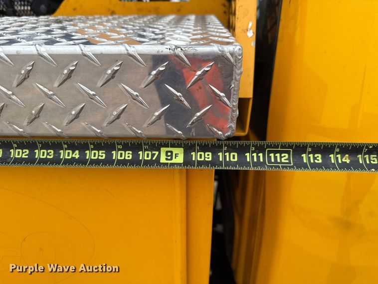 image for item EU2212 2022 Ford F350 Super Duty utility bed pickup truck