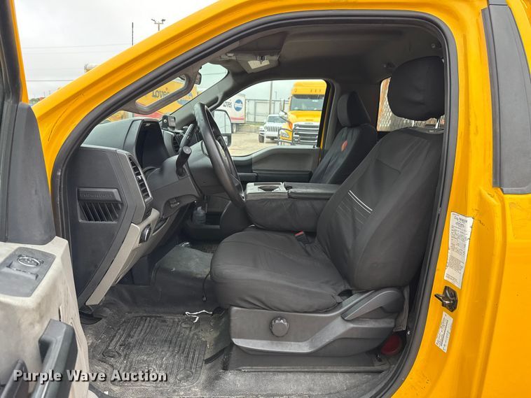 image for item EU2212 2022 Ford F350 Super Duty utility bed pickup truck