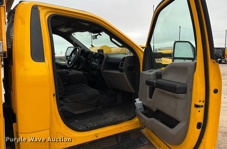 image for item EU2212 2022 Ford F350 Super Duty utility bed pickup truck